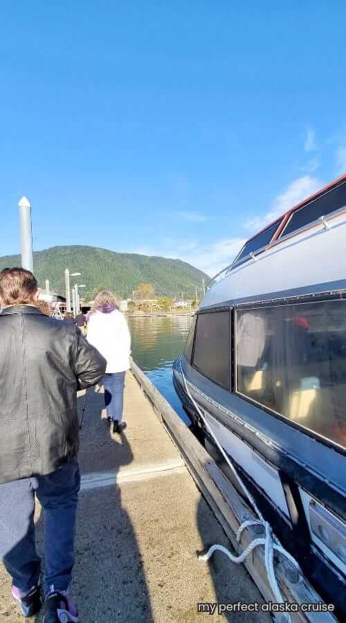 getting off ncl tender boat on land