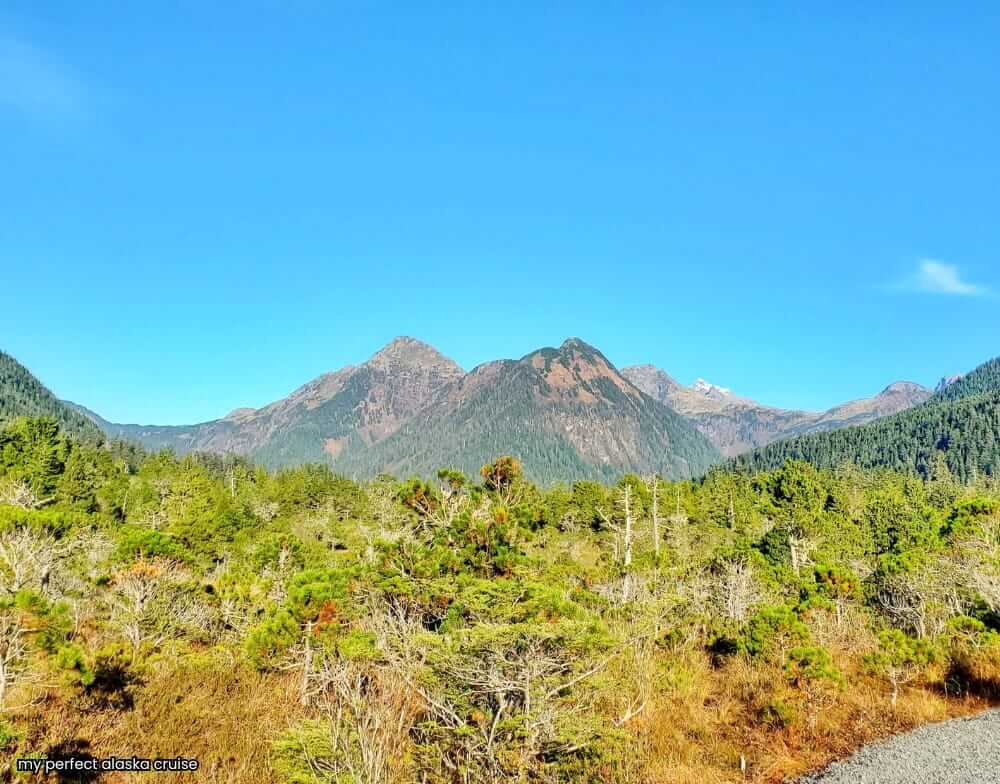 three sisters mountain viewpoint. hiking on sitka cross trail from baranof street trailhead